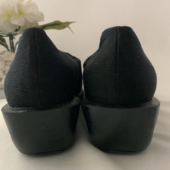 ROBERT CLERGERIE Women's Virot Pump - Picture 9 of 15